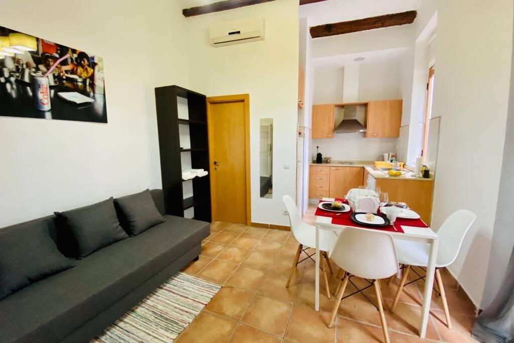 Acogedor Loft En Centro Historico Apartment Valencia Exterior photo